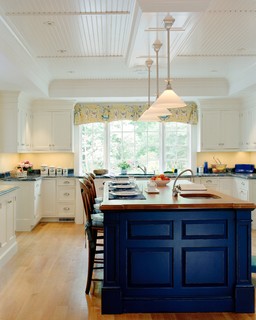 traditional-kitchen.jpg